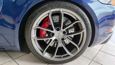Porsche 718 Cayman  Cayman 4.0 GT4 (5)