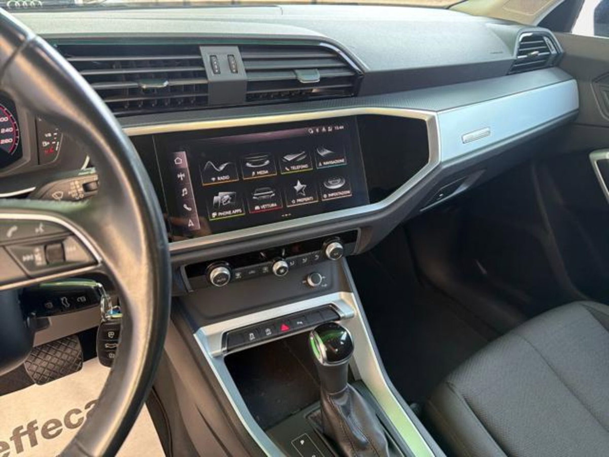 Audi Q3 35 TDI quattro S tronic Business (10)