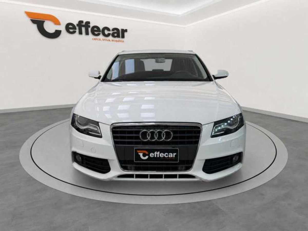 Audi A4 Avant 2.0 TDI 143CV F.AP. (2)