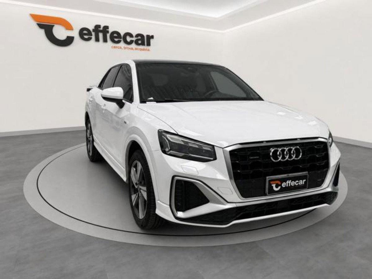 Audi Q2 Q2 35 TDI quattro S tronic Identity Black (3)