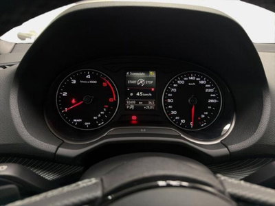 Audi Q2 Q2 35 TDI quattro S tronic Identity Black (9)