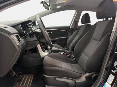 Hyundai i30 1.4 CRDi 5p. Classic (12)