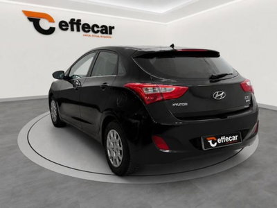 Hyundai i30 1.4 CRDi 5p. Classic (4)