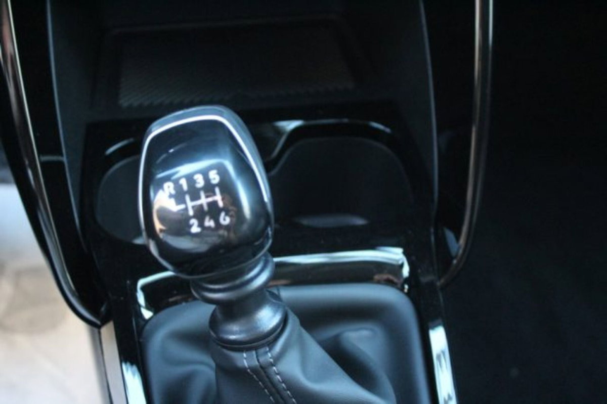 Citroen C3 Aircross 1.2 puretech turbo Plus 100cv (19)