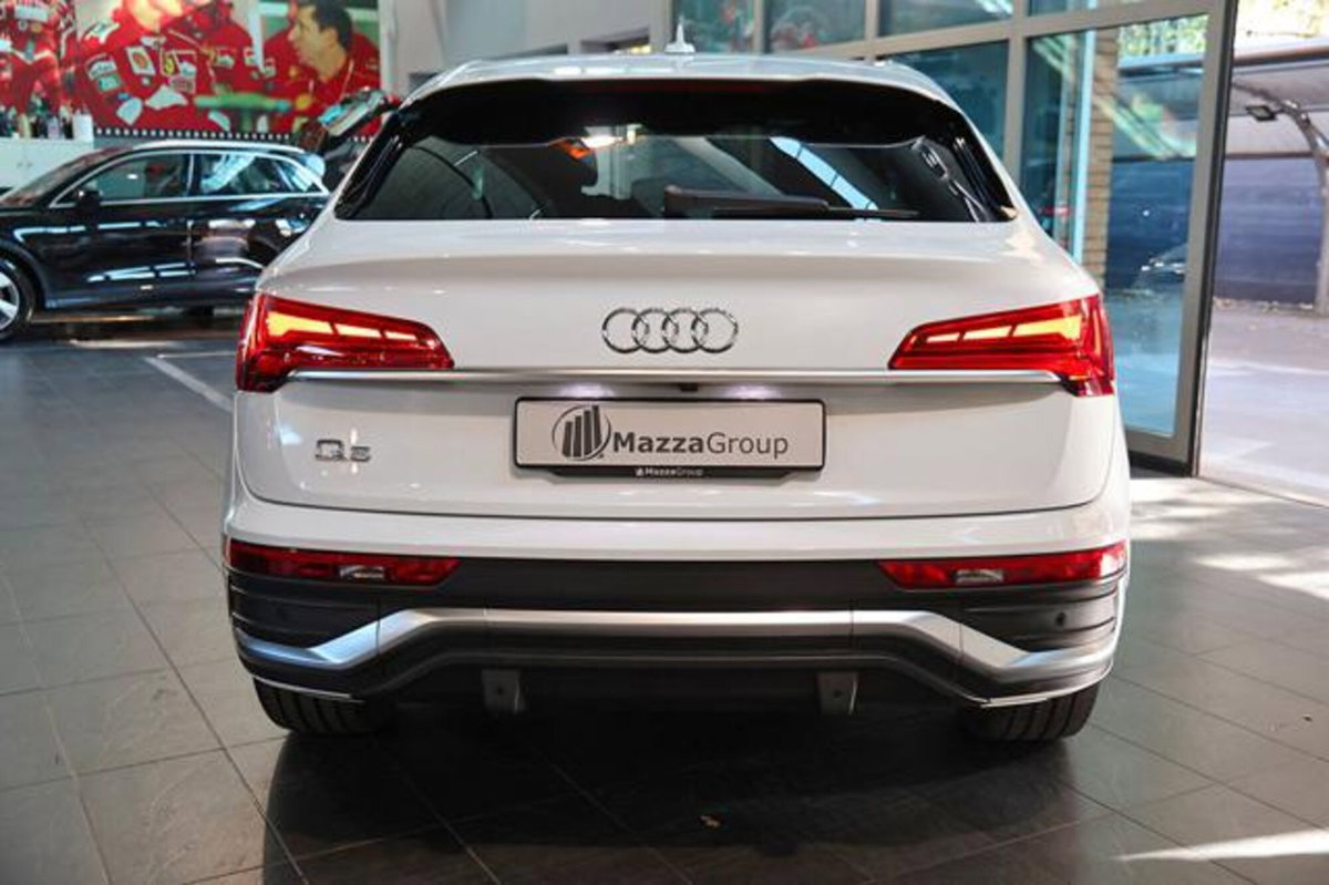 Audi Q5 Sportback Sportback 40 2.0 tdi mhev 12V quattro s-tronic (8)