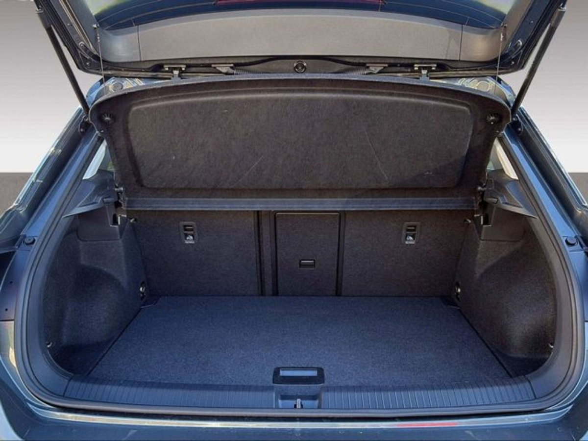 Volkswagen T-Roc 1.0 tsi Sport 115cv (9)