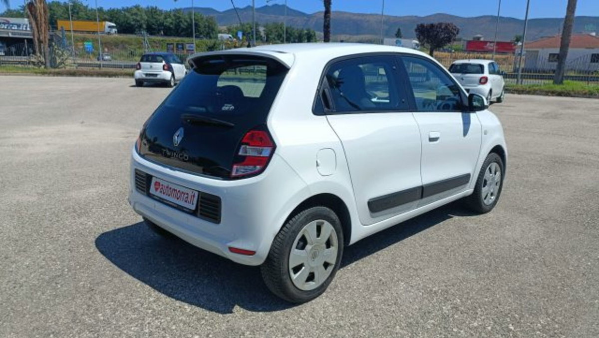 Renault Twingo 1.0 SCe Live (6)