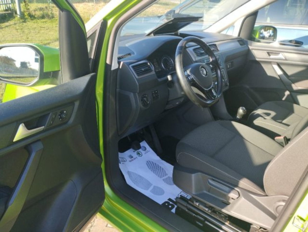 Volkswagen Caddy 2.0 TDI 102 CV Trendline (6)