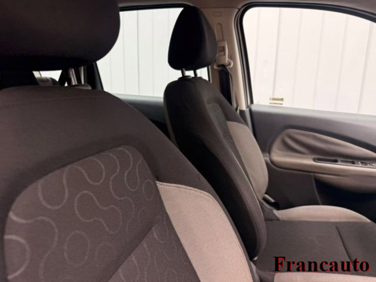Citroen C3 Picasso 1.6 VTi 120 Exclusive Style (6)