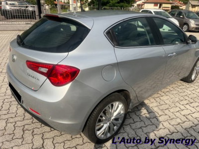 Alfa Romeo Giulietta 1.6 JTDm Super 120cv (8)