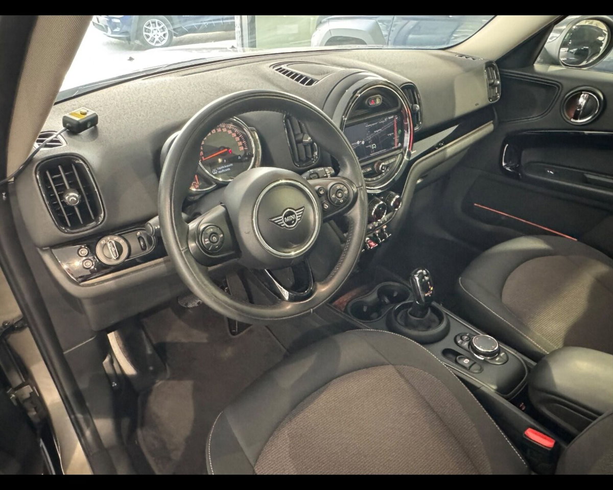 MINI Mini Countryman 2.0 Cooper D Hype Countryman (12)