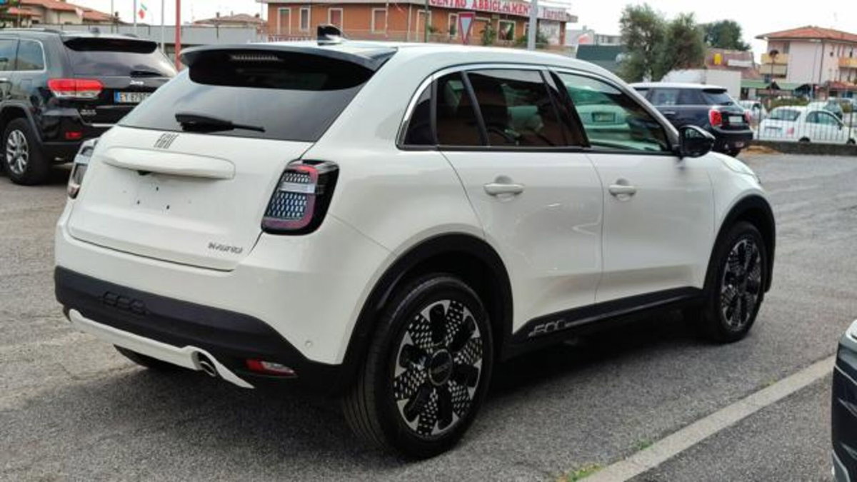 Fiat 600 1.2 hybrid La Prima 110cv auto (17)