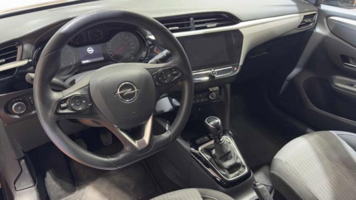 Opel Corsa 1.5 D 100 CV Edition (10)
