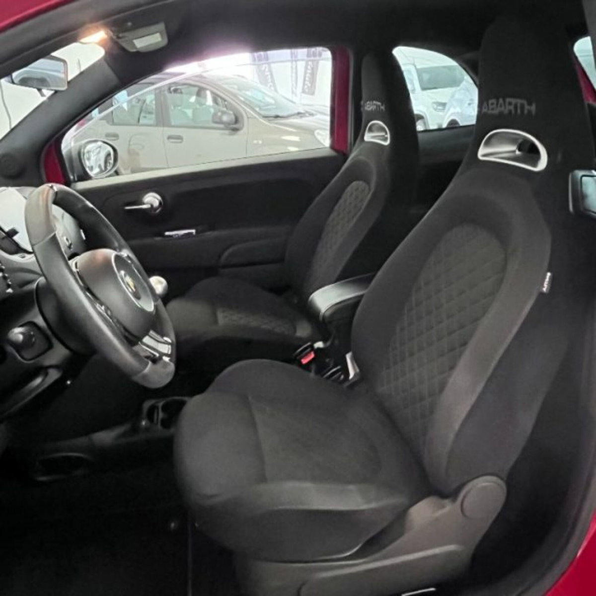 Abarth 695 695 1.4 Turbo T-Jet 180 CV Esseesse (14)