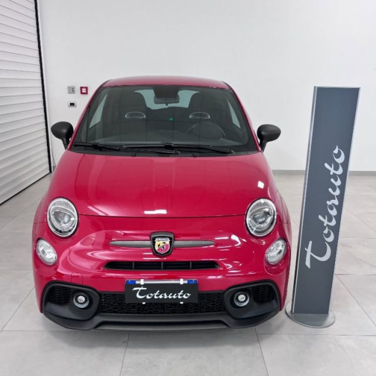 Abarth 695 695 1.4 Turbo T-Jet 180 CV Esseesse (2)