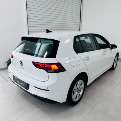 Volkswagen Golf Variant 2.0 TDI SCR DSG Life (8)