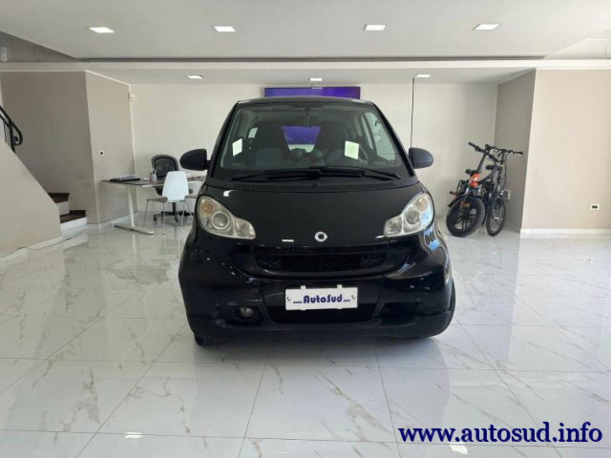 smart Fortwo 1000 52 kW MHD coupé pulse (2)