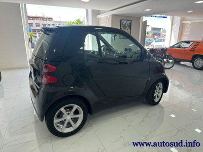 smart Fortwo 1000 52 kW MHD coupé pulse (6)