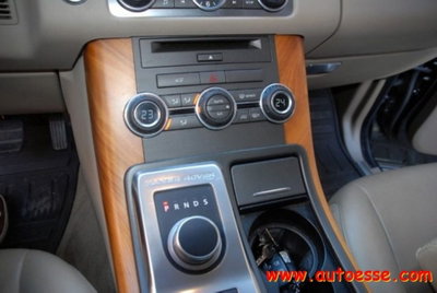 Land Rover Range Rover Sport 3.0 SDV6 HSE (13)