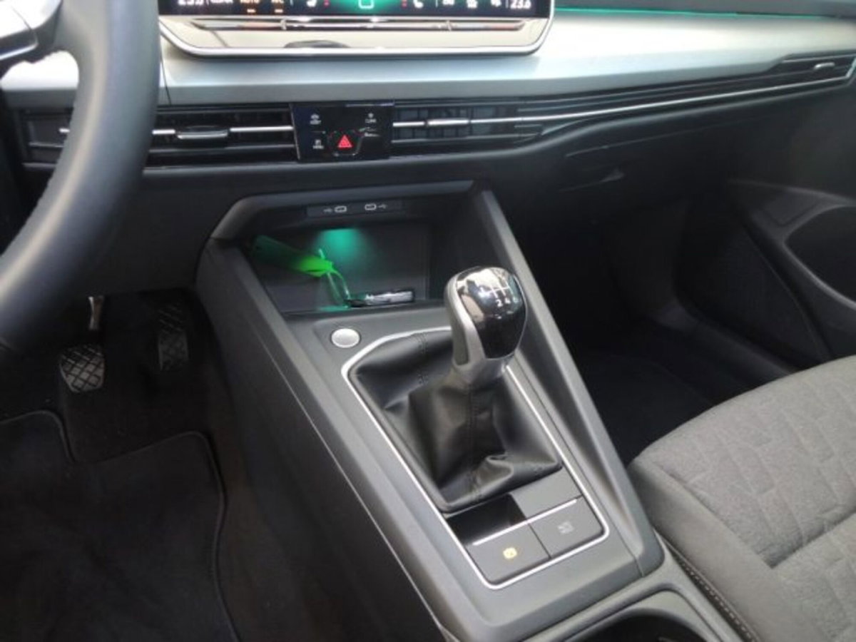 Volkswagen Golf 1.5 tsi Life 115cv (13)