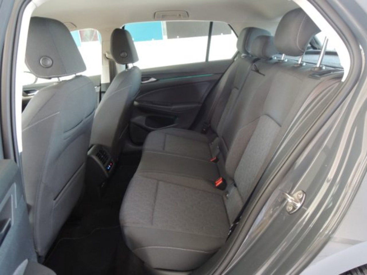Volkswagen Golf 1.5 tsi Life 115cv (14)