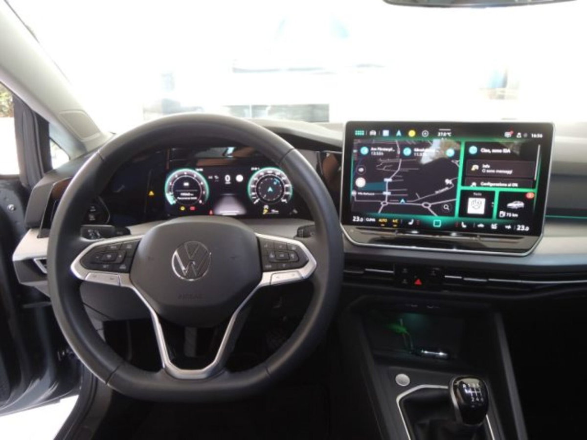 Volkswagen Golf 1.5 tsi Life 115cv (8)