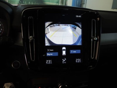 Volvo XC40 T2 automatico Core (11)
