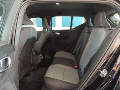 Volvo XC40 T2 automatico Core (13)