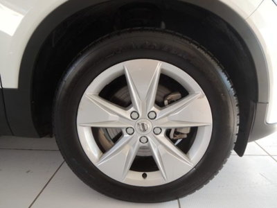 Volvo XC40 B3 automatico Core (3)