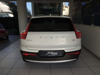 Volvo XC40 B3 automatico Core (5)