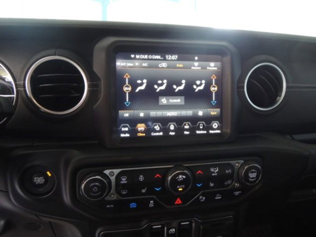 Jeep Wrangler Unlimited 2.0 PHEV ATX 4xe Sahara (11)