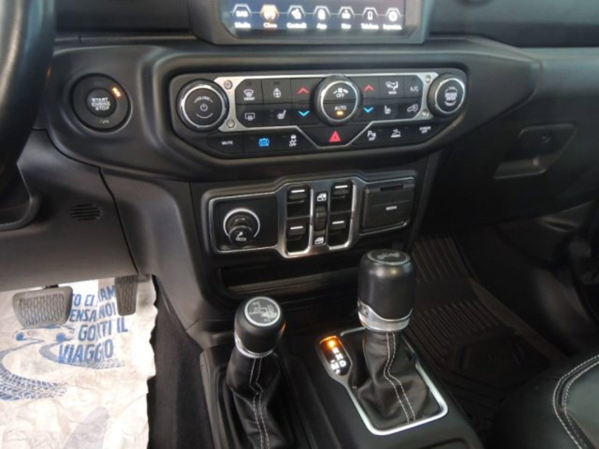 Jeep Wrangler Unlimited 2.0 PHEV ATX 4xe Sahara (13)