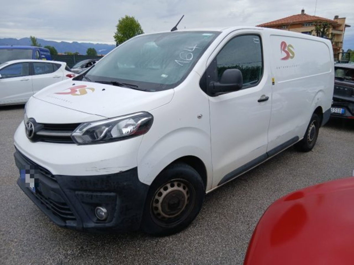 Toyota Proace Verso Verso 2.0d 144cv S&S L2 Executive D 8p.ti (8)