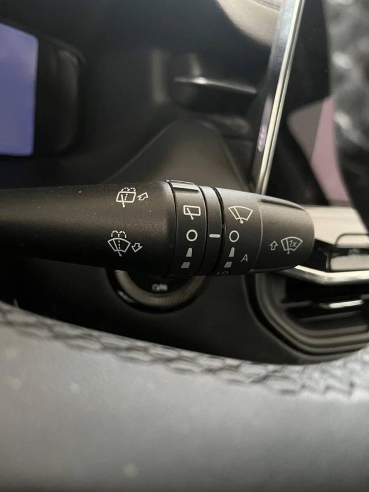 Jeep Compass 1.3 T4 190CV PHEV AT6 4xe Limited (17)