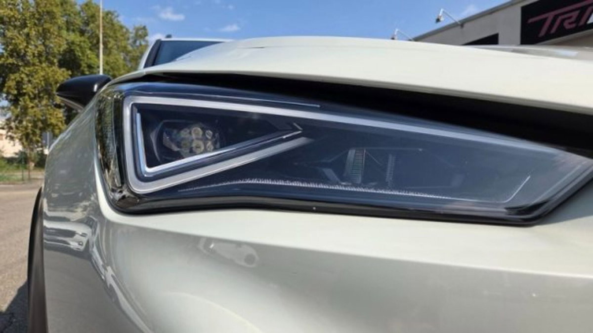 Cupra Formentor Formentor 2.5 TSI 4Drive DSG VZ5 Taiga Grey (8)
