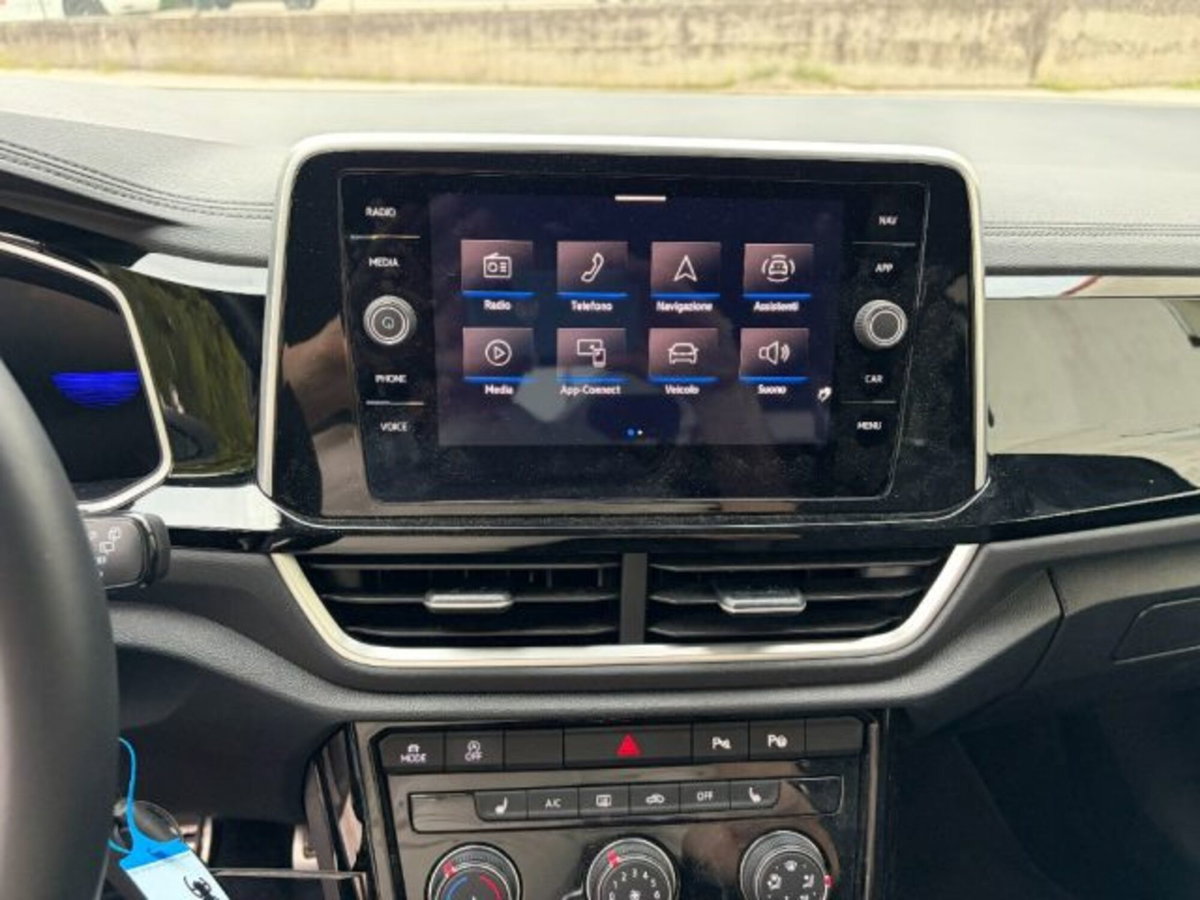 Volkswagen T-Roc 1.0 TSI R-Line (12)