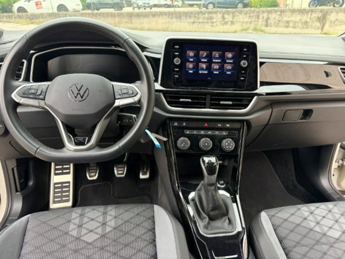 Volkswagen T-Roc 1.0 TSI R-Line (19)