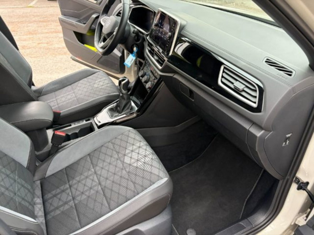 Volkswagen T-Roc 1.0 TSI R-Line (15)