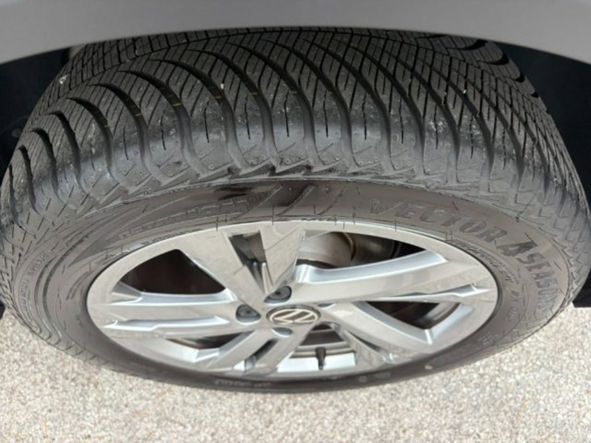 Volkswagen T-Roc 1.0 TSI R-Line (9)