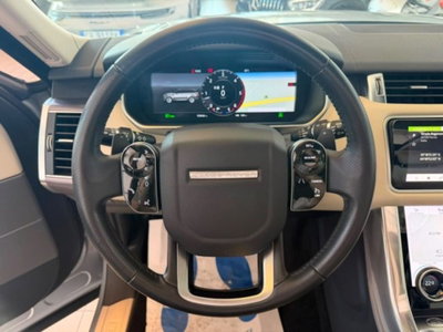Land Rover Range Rover Sport 3.0 TDV6 HSE (10)