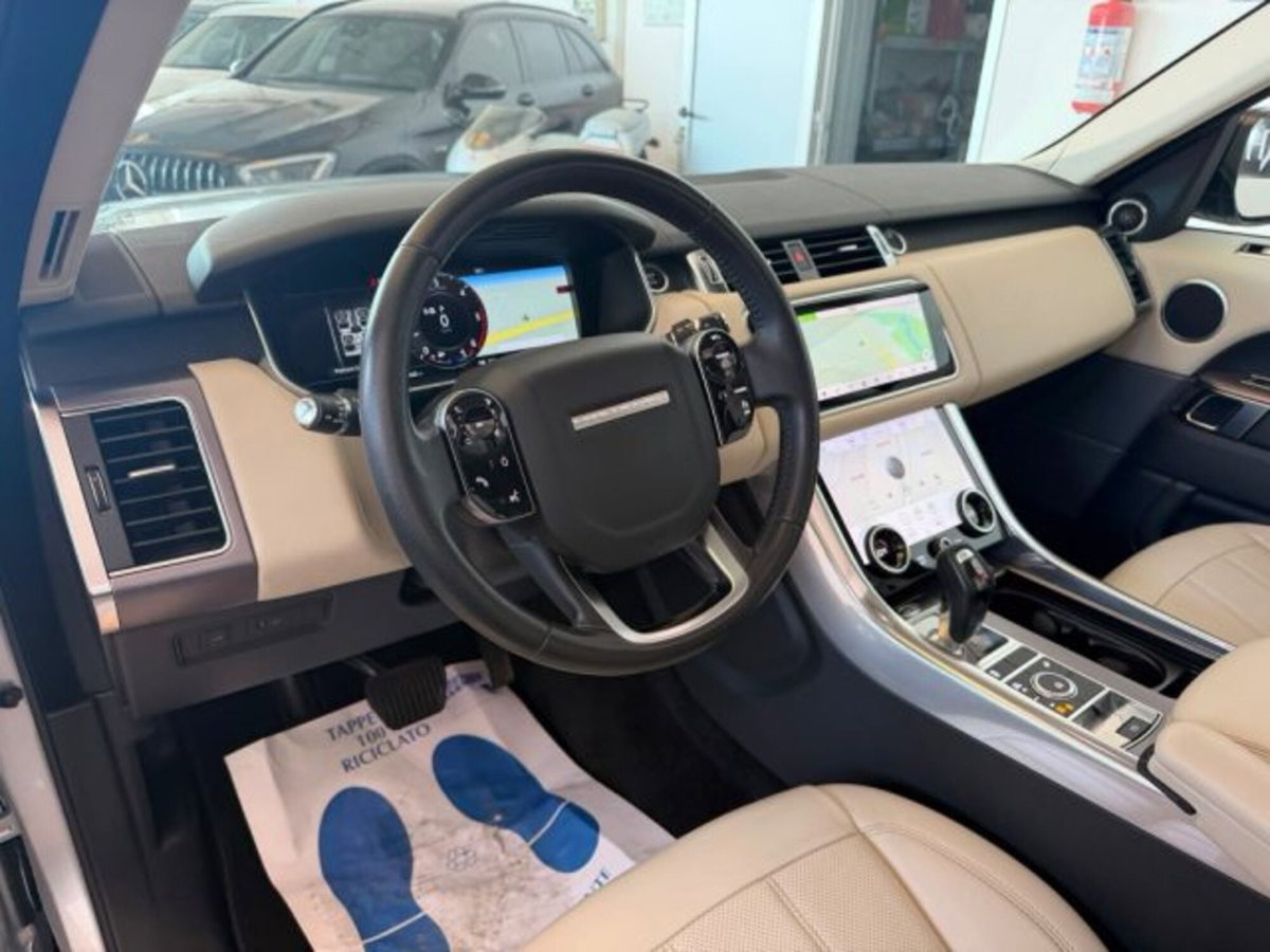 Land Rover Range Rover Sport 3.0 TDV6 HSE (11)