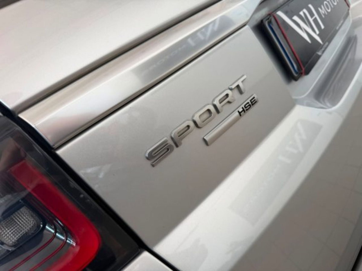 Land Rover Range Rover Sport 3.0 TDV6 HSE (17)