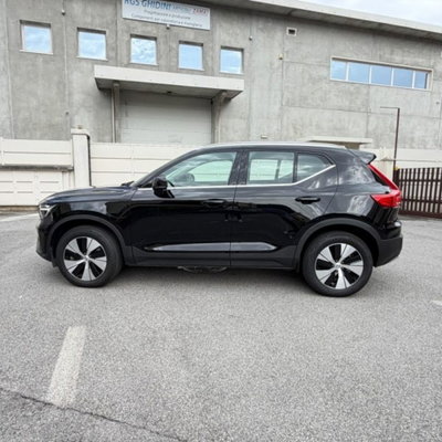 Volvo XC40 T4 Recharge Plug-in Hybrid R-design (4)
