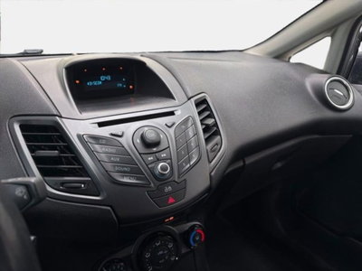 Ford Fiesta 1.5 TDCi 75CV 5 porte Titanium (10)
