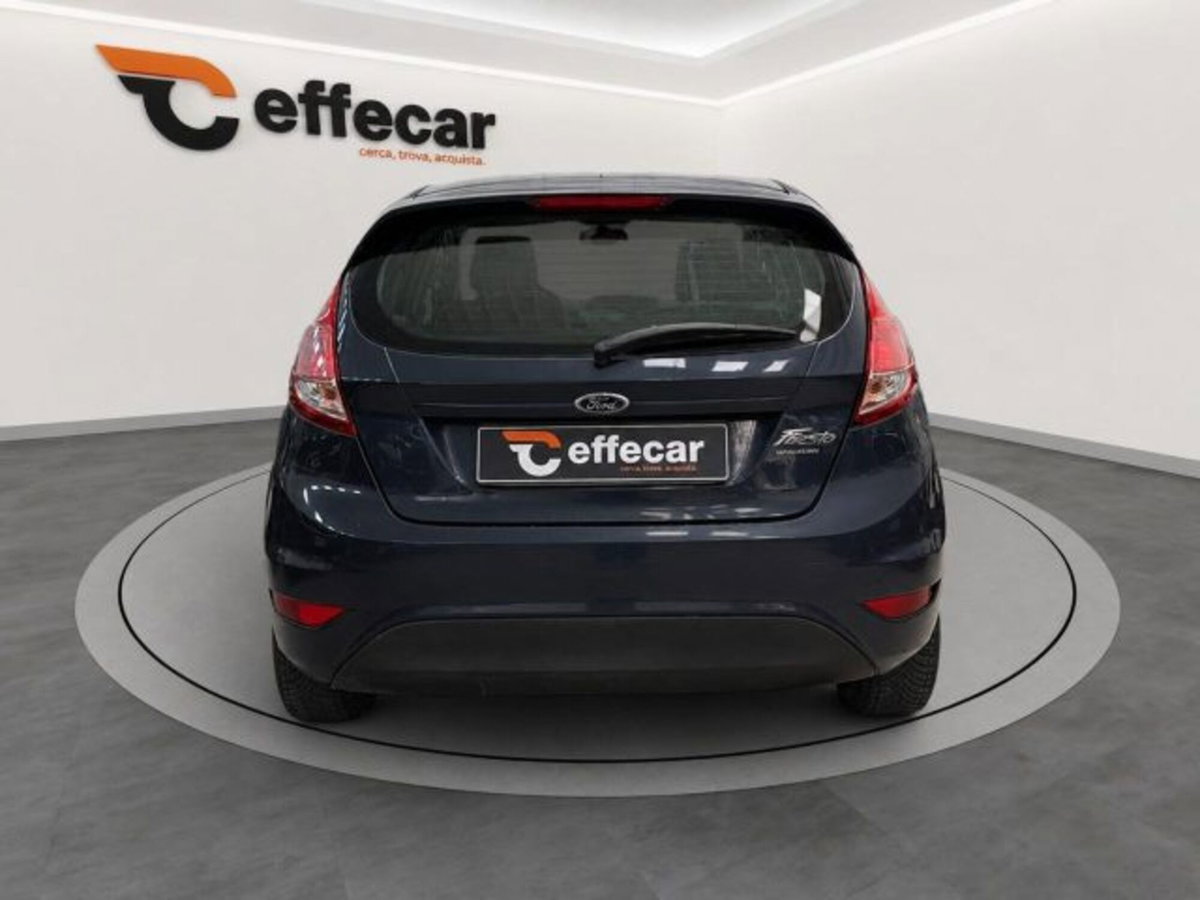 Ford Fiesta 1.5 TDCi 75CV 5 porte Titanium (6)