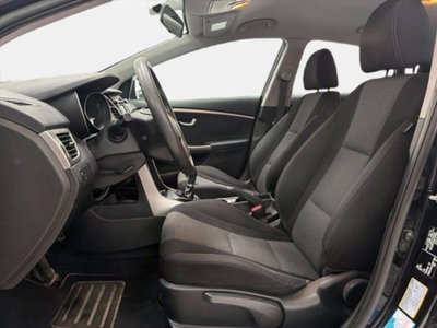 Hyundai i30 1.4 CRDi 5p. Classic (12)
