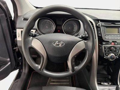 Hyundai i30 1.4 CRDi 5p. Classic (8)