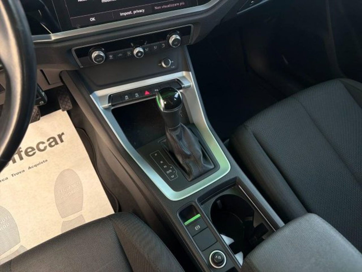 Audi Q3 35 TDI quattro S tronic Business (11)