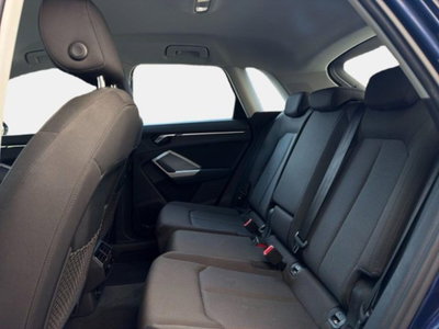 Audi Q3 35 TDI quattro S tronic Business (13)