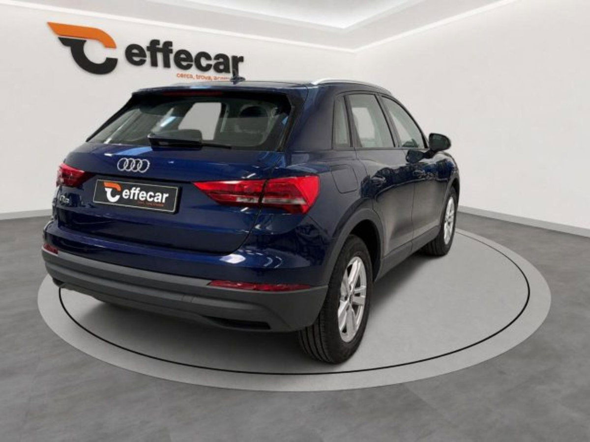Audi Q3 35 TDI quattro S tronic Business (6)